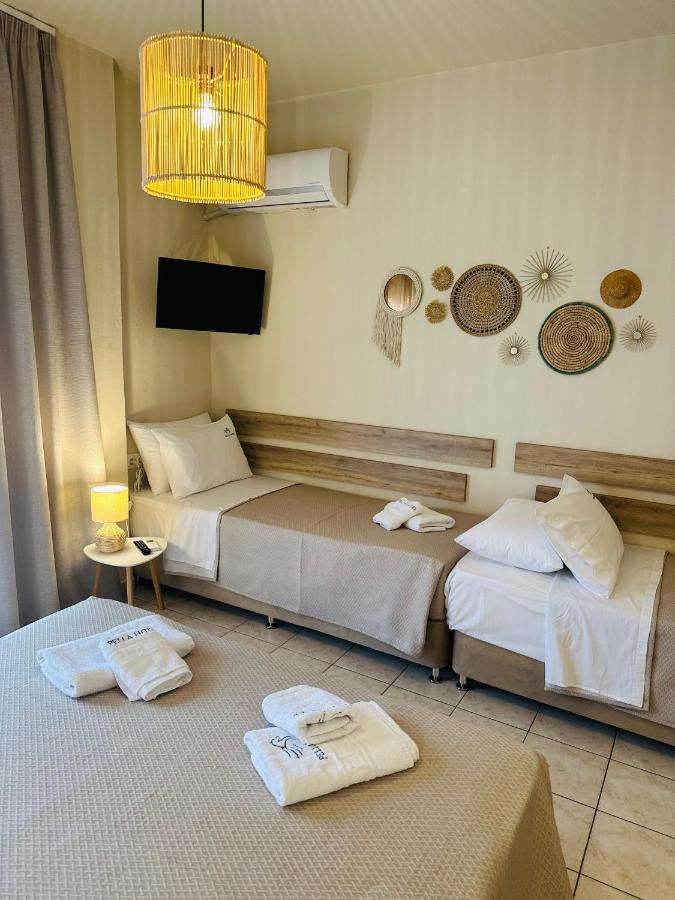 Pella Hotel - New 新马尔马拉斯 外观 照片