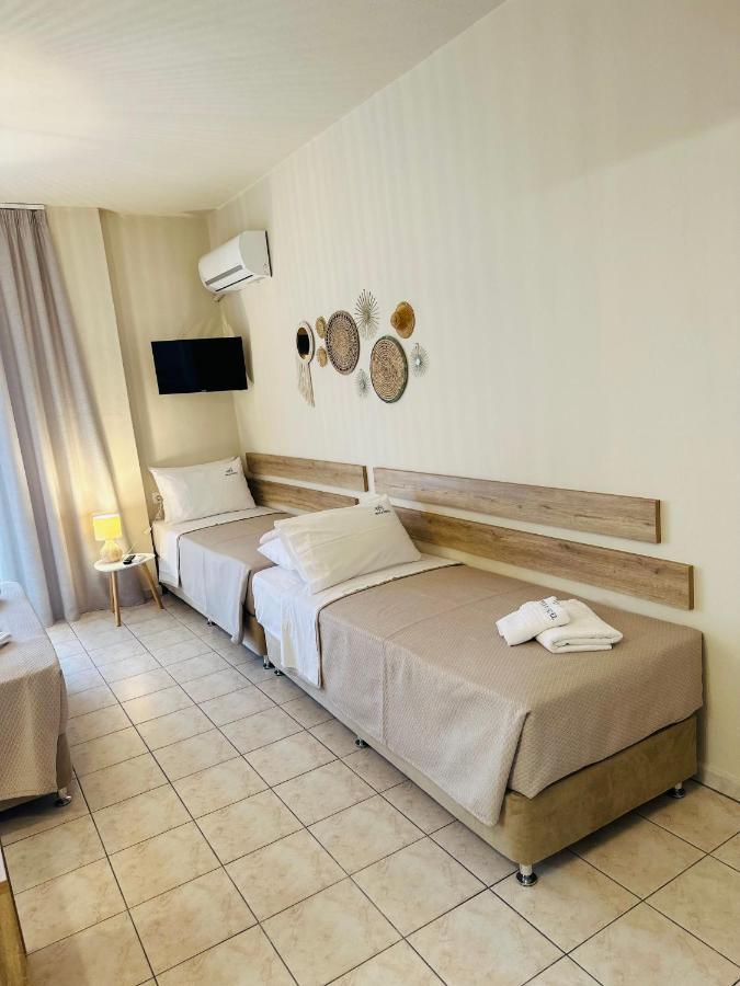 Pella Hotel - New 新马尔马拉斯 外观 照片